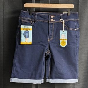 🆕 Women's Plus Size Dark Wash Bermuda Shorts